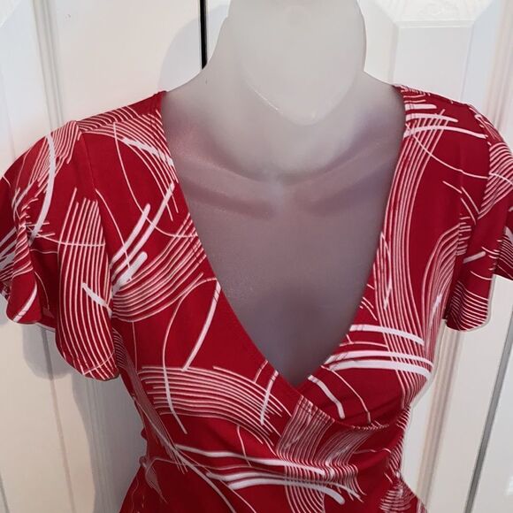 Kupcake Juniors Red White Surplice Top Shirt Blouse size Small S - Picture 3 of 5